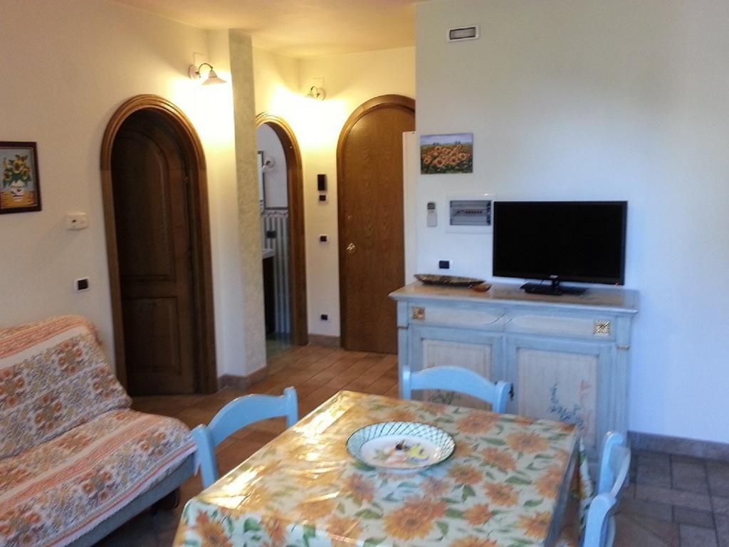 Casamare Gianluca Apartment Marina di Massa Ruang foto