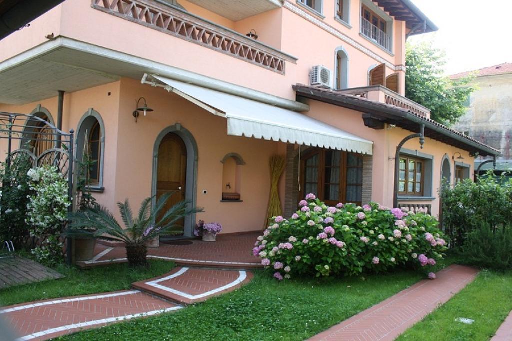 Casamare Gianluca Apartment Marina di Massa Ruang foto